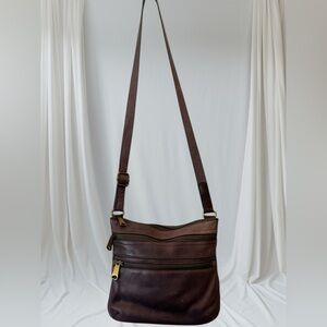 FOSSIL Gray Real Leather Crossbody/Shoulder Bag.